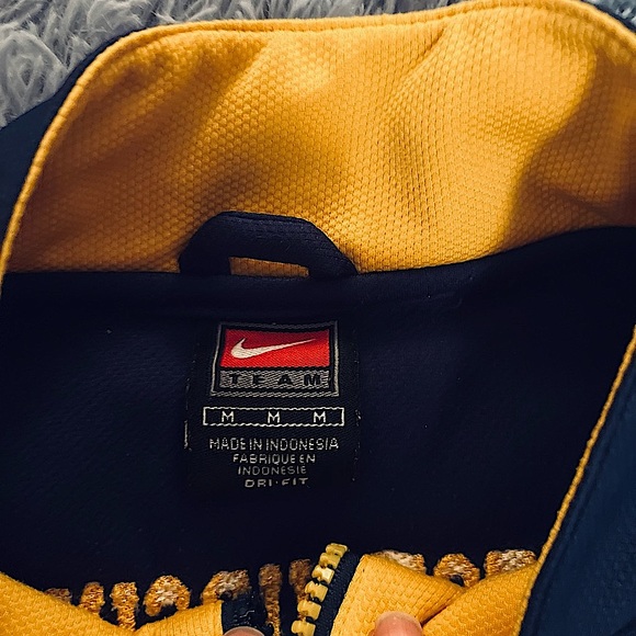 Vintage Nike Dry Fit West Virginia University Jacket, Men’s Size Medium. - Picture 8 of 8